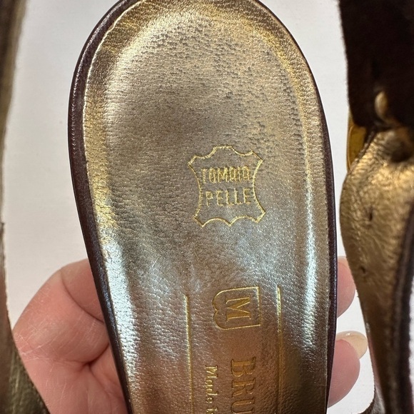 Bruno Magli Vintage Sling Back Kitten Heels - Picture 7 of 12